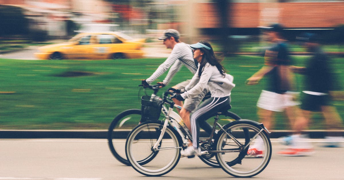 Understanding the Road User Hierarchy for Cyclists